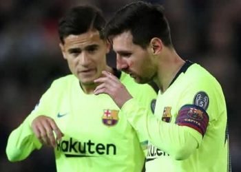 Philippe Coutinho dan Lionel Messi. (Foto: Lee Smith/Reuters)