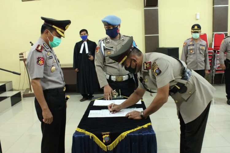 Saat Situasi Sertijab di Aula Patriatama Polres Sergai.