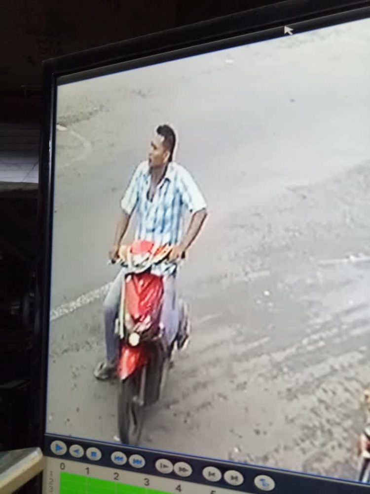 Salah satu rekan pelaku pencurian yang terekam CCTV milik Dangas Sihombing