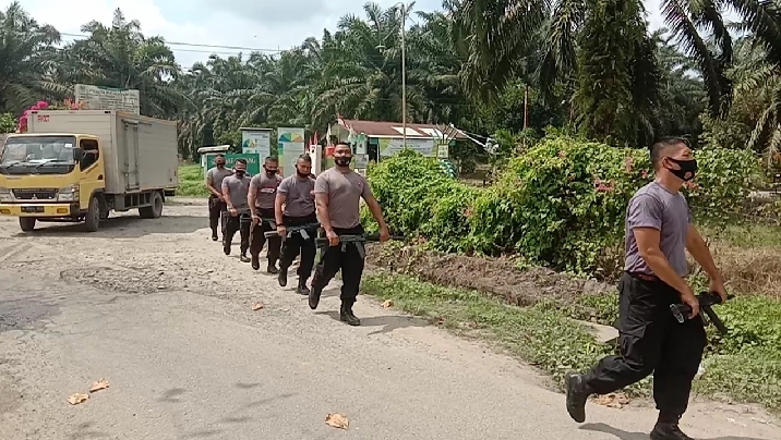 Personil Batalyon B Pelopor Sat Brimob Polda Sumut Ikuti Pembinaan ...