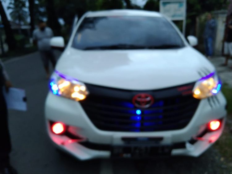 Toyota Avanza BK 1451 LW diamankan, termasuk pengemudi mobil, Samuel Purba.