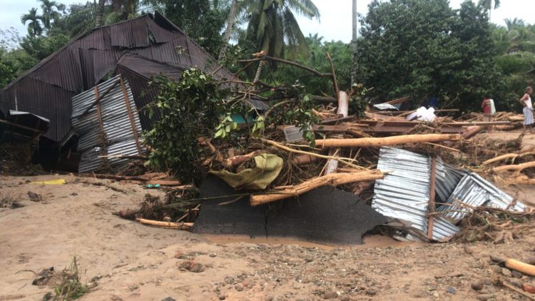 Salah satu rumah warga rusak akibat banjir di Padang Lawas