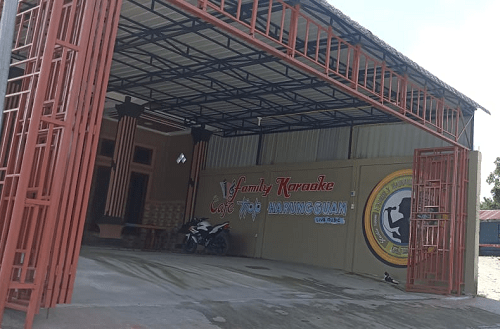 Cafe tempat hiburan malam di jalan ring road Desa Huta Rakyat Kecamatan Sidikalang Kabupaten Dairi.(f:ist/konstruktif)