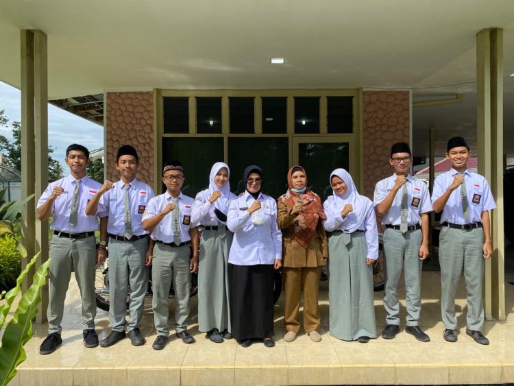 Walikota Pematangsiantar dr. Susanti Dewayani SpA Menerima Rombongan Pengurus dan Pembina Hari Besar Islam (PHBI) SMA NEGERI 4 Pematangsiantar (f:ist/konstruktif)