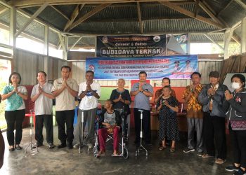 Pemerintah Kabupaten Toba Provinsi Sumatera Utara, melalui Dinas Sosial membantu 190 orang penyandang Disabilitas (f:ist/konstruktif)