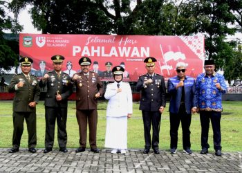 Wali Kota Pematangsiantar menghadiri Upacara Pengibaran Bendera (f:ist/konstruktif)