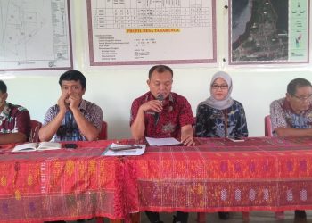 Badan Pengembangan dan Informasi Desa, Daerah Tertinggal dan Transmigrasi (BPI) melaksanakan kegiatan Focus Group Discussion (FGD) Mobilisasi Duta Digital, di Desa Tara Bunga, Kecamatan Tampahan, Kabupaten Toba. (f:ist/konstruktif)