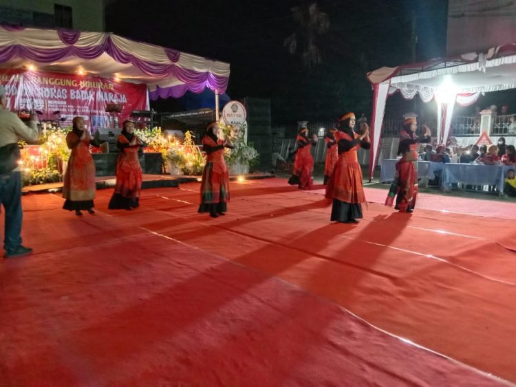 Festival Budaya Horas Batak Naraja yang di Selenggarakan Pemkab Toba. (f:ist/konstruktif)