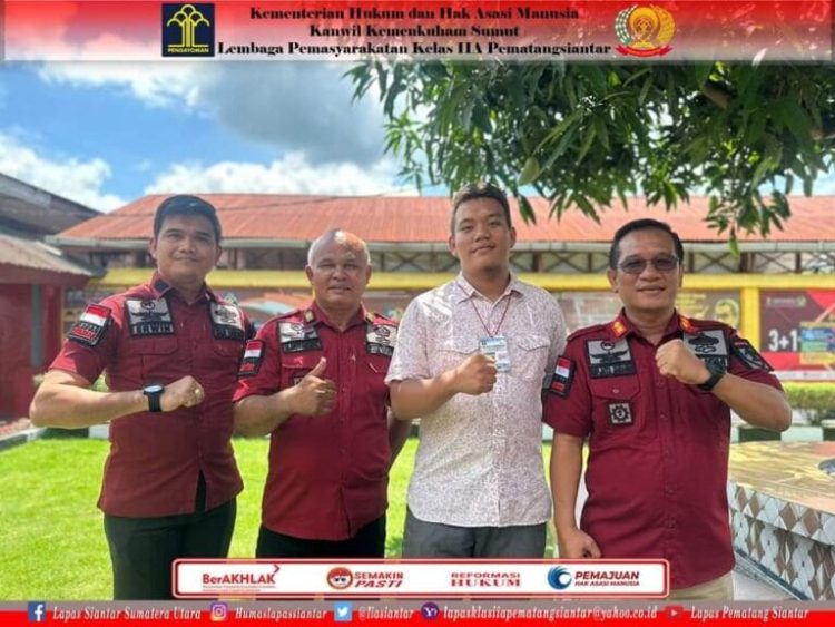 Mahasiswa GMKI di Lapas II Pematang Siantar (f:ist/konstruktif)